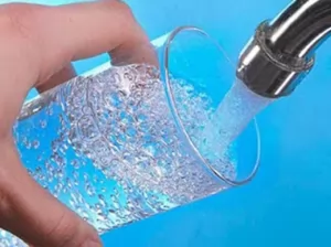 KRITERIA AIR MINUM YANG LAYAK UNTUK DIKONSUMSI